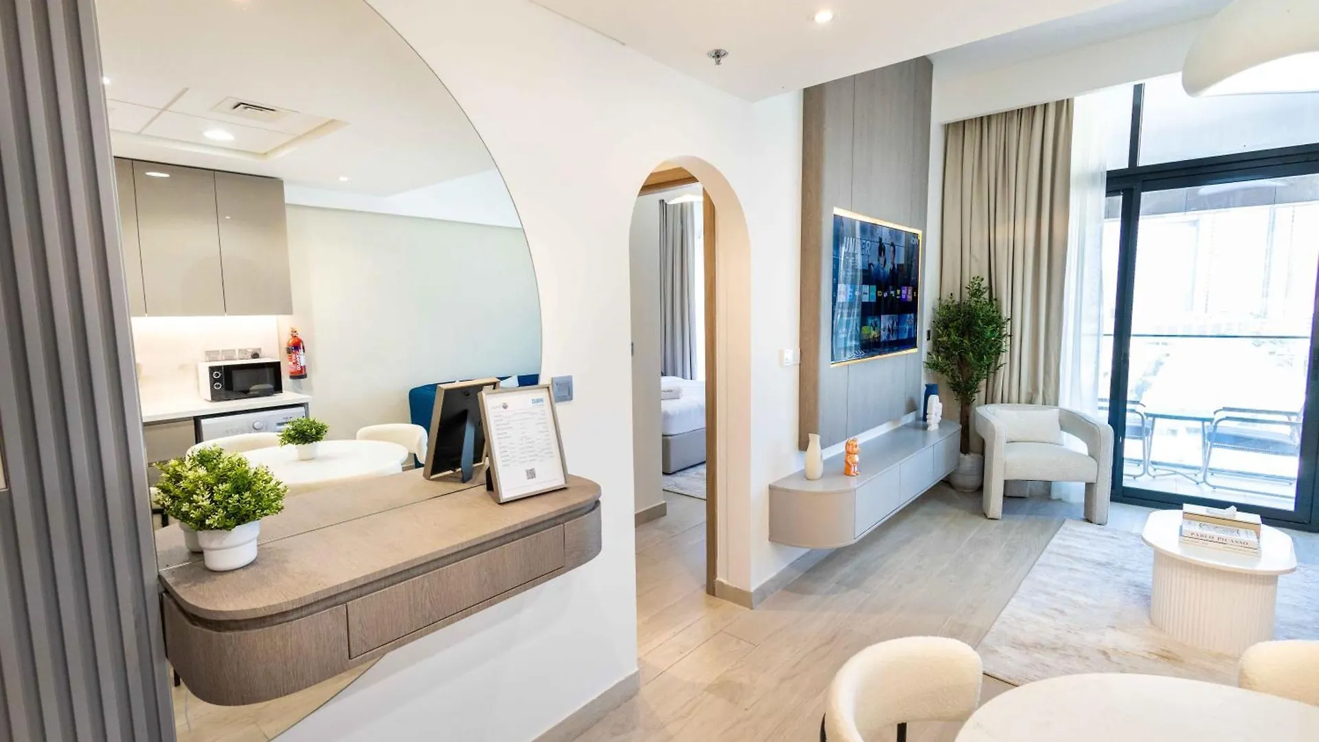 Burj Khalifa View - Pool, Gym - 10 Min To Downtown Appartement Dubai Verenigde Arabische Emiraten